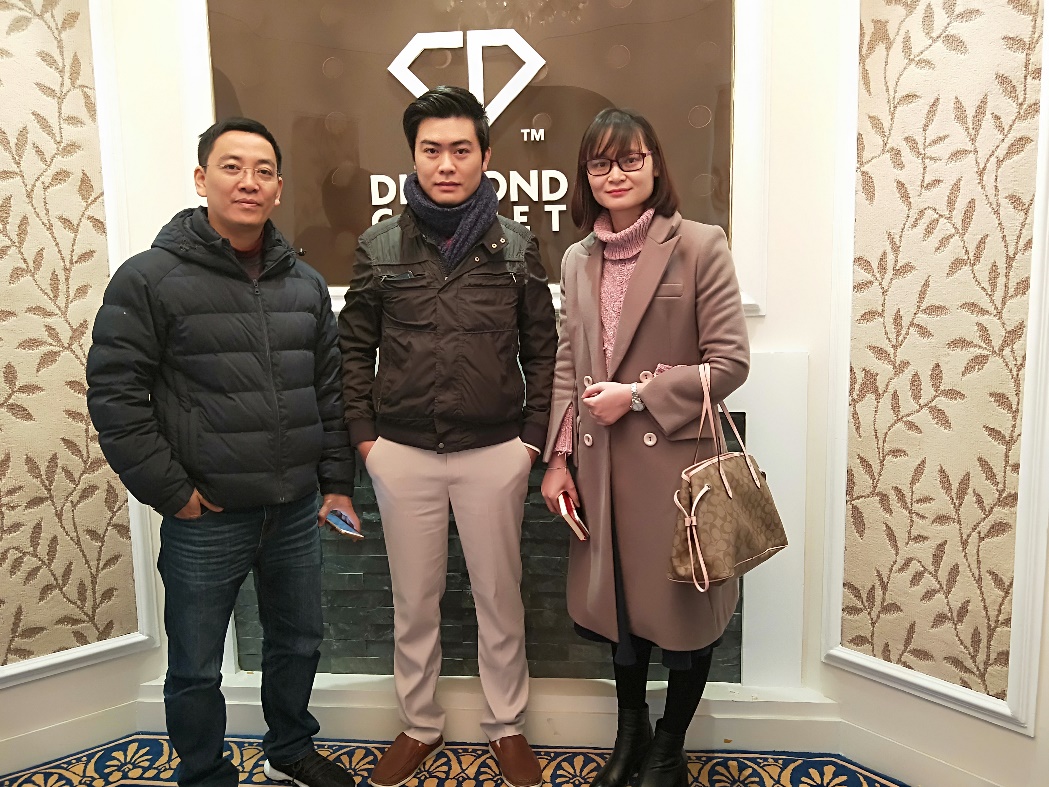鉆石地毯 越南客戶(hù)驗(yàn)廠